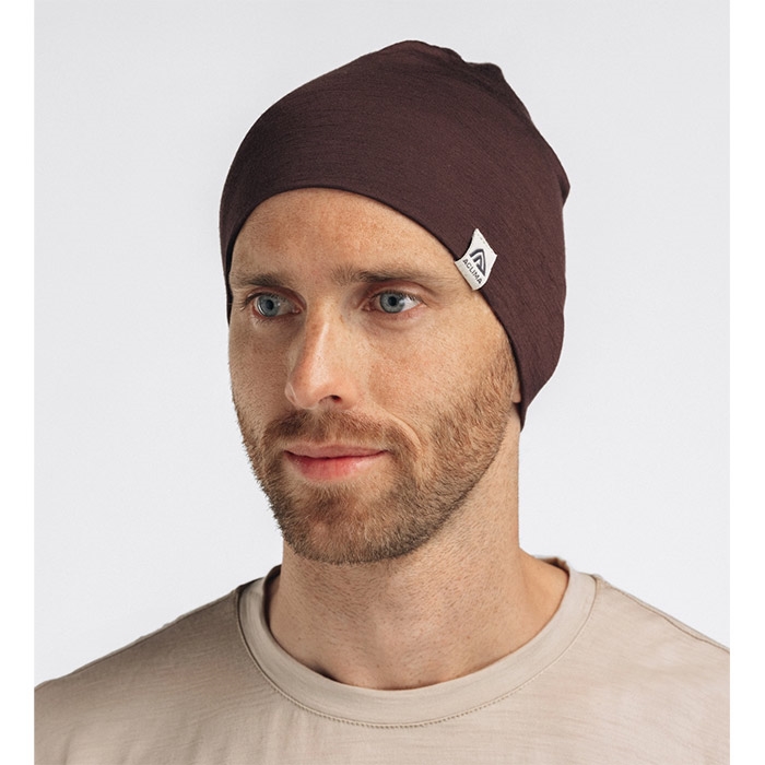 Aclima Lightwool 140 Relaxed Beanie-chocolate Plum Hue